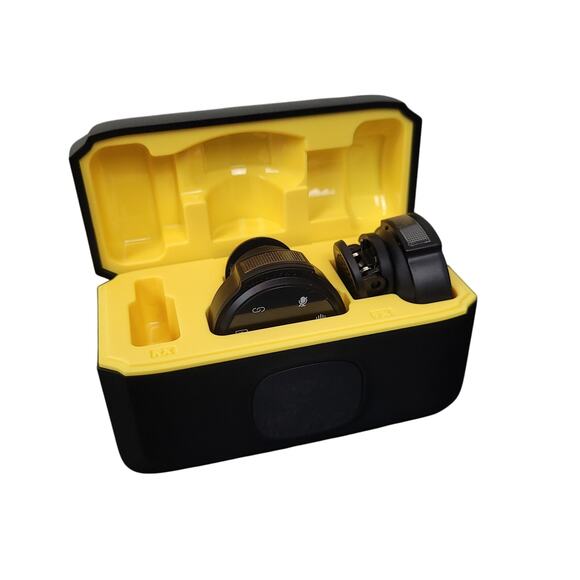 Professional Wireless Lavalier Microphones w/ Charging Case Missing Receiver - Picture 7 of 11